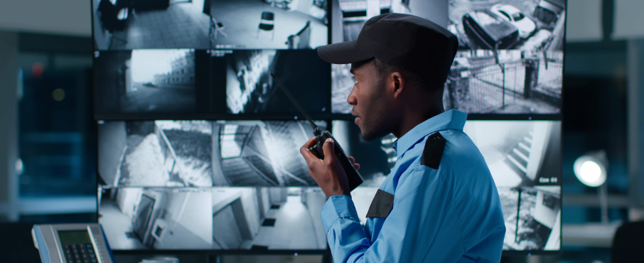 security-guard-monitors